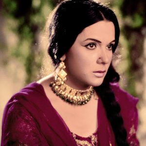 अभिनेत्री प्रिया राजवंश की अपने ही बंगले में कर दी गयी थी हत्या