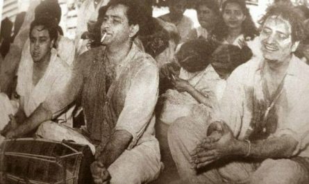 राजकपूर की होली पार्टी में अमिताभ ने गाया था ये गाना जिसे सदियों तक सुनेंगे लोग